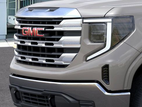 New 2026 GMC Sierra 1500 SLE image 42
