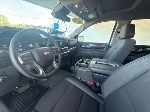 Used 2024 Chevrolet Silverado 1500 LT AWD/4WD image 30