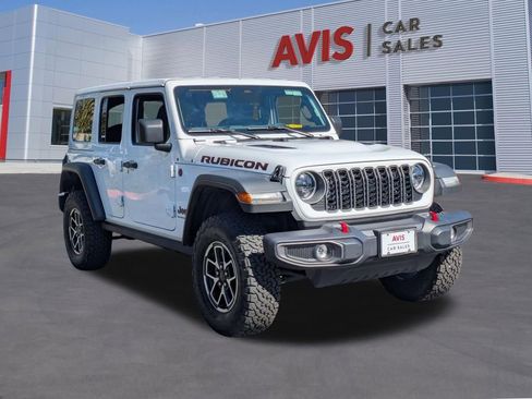 Used 2025 Jeep Wrangler Unlimited Rubicon image 3