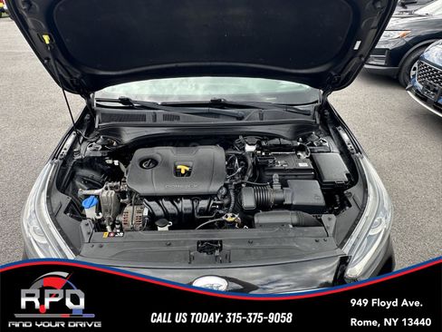 Used 2020 Kia Forte LXS FWD image 28