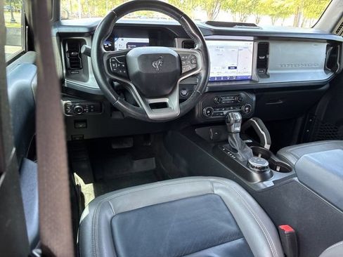 Used 2023 Ford Bronco Outer Banks AWD/4WD image 18