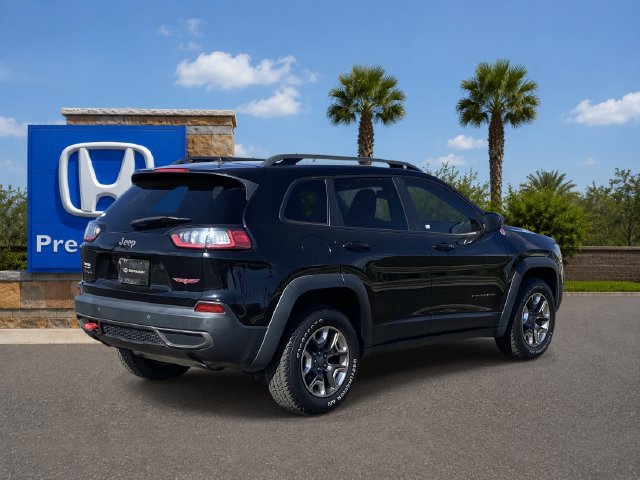 Used 2019 Jeep Cherokee Trailhawk w/ Cold Weather Group AWD/4WD image 5