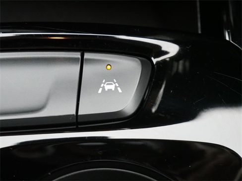 Used 2024 Chevrolet Trax LT image 20