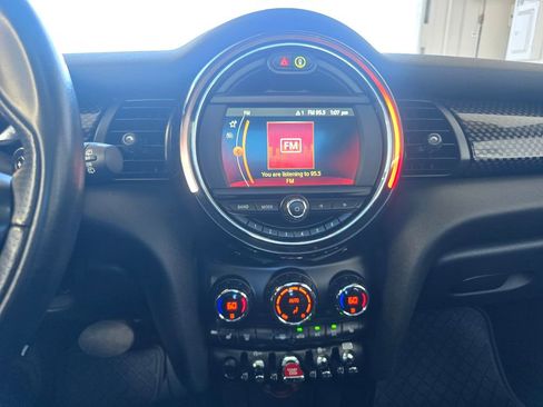 Used 2020 MINI Cooper S w/ Premium Package image 7