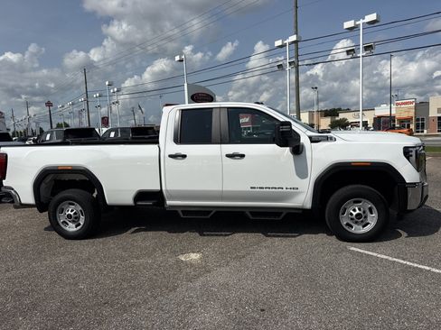 Used 2024 GMC Sierra 2500 Pro w/ Convenience Package RWD image 2