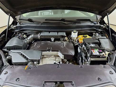 Used 2017 Buick Envision Essence image 29