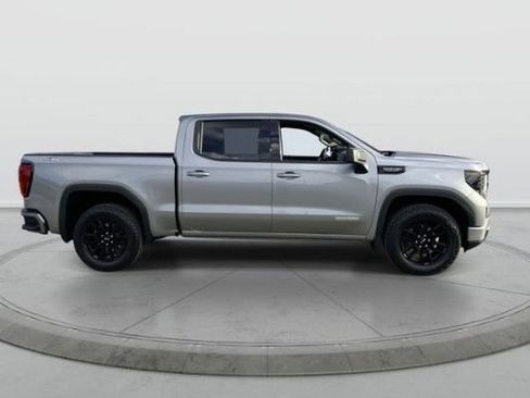 Used 2025 GMC Sierra 1500 Elevation AWD/4WD image 3