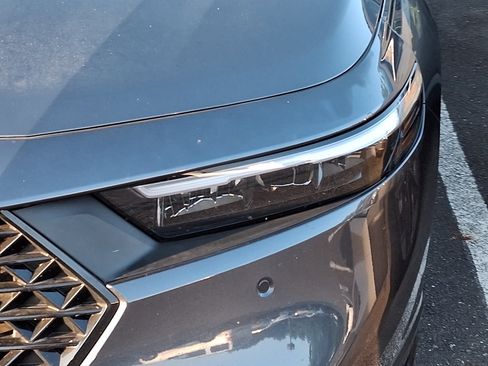 Used 2025 Honda Accord Touring image 9