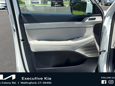 Used 2025 Hyundai Palisade Calligraphy AWD/4WD image 9