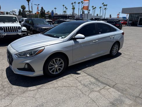 Used 2019 Hyundai Sonata SE FWD image 1