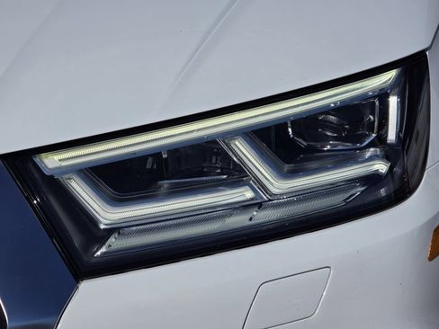 Used 2018 Audi Q5 Premium Plus w/ Premium Plus Package image 9