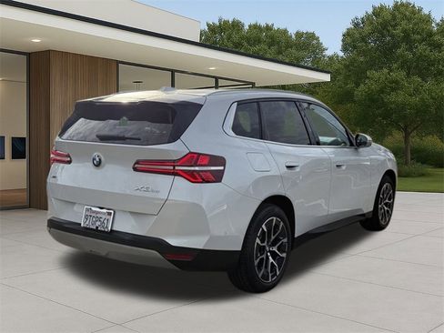 Used 2025 BMW X3 xDrive30i w/ Premium Package image 8