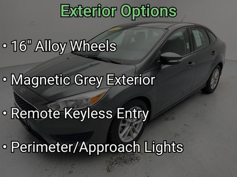 Used 2017 Ford Focus SE image 6