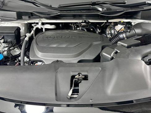 New 2026 Honda Odyssey Elite image 9