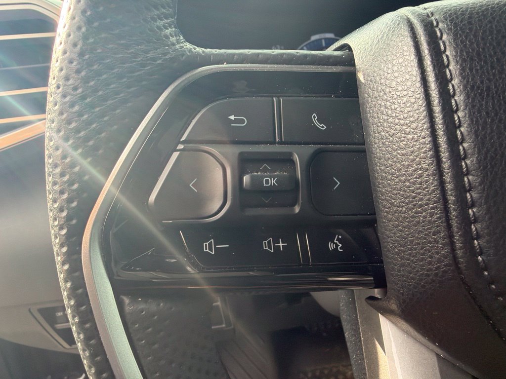 Used 2025 Toyota Tundra Platinum AWD/4WD image 15