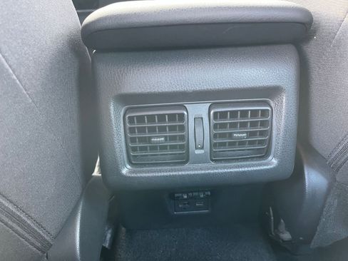 Used 2025 Toyota Camry LE image 23