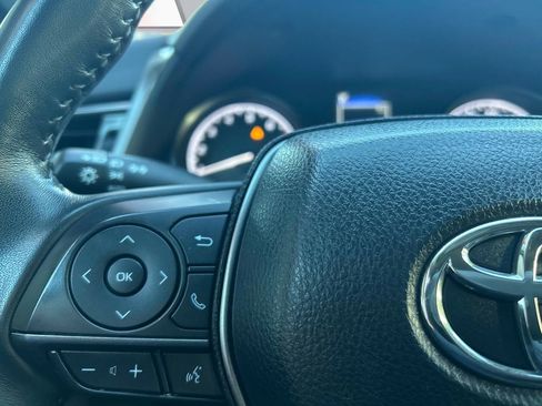 Used 2024 Toyota Camry SE image 21