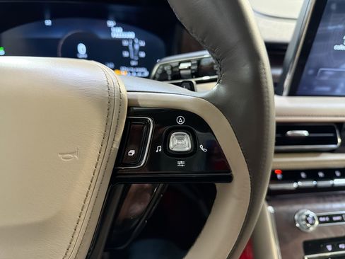 Used 2022 Lincoln Aviator Reserve RWD image 15