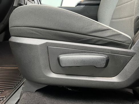 Used 2024 RAM 1500 Classic SLT image 10