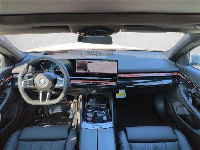 Used 2027 BMW 550e xDrive w/ Premium Package AWD/4WD image 15
