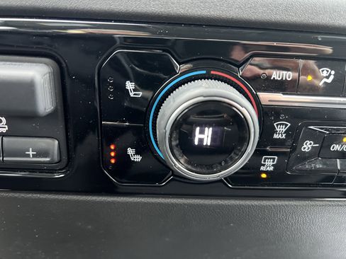 Certified 2024 Chevrolet Silverado 1500 LT image 25