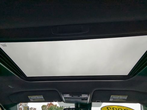 Used 2022 Toyota Tacoma Limited image 19