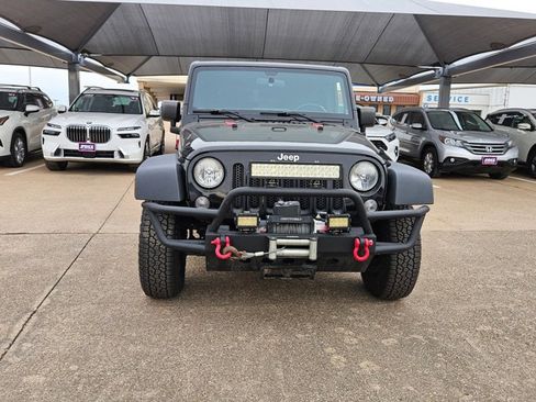 Used 2015 Jeep Wrangler Unlimited Sport w/ Connectivity Group image 2