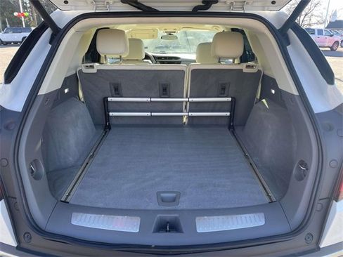 Used 2021 Cadillac XT5 Premium Luxury image 8