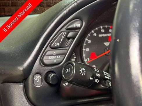 Used 2004 Chevrolet Corvette Convertible w/ Preferred Equipment Group RWD image 9