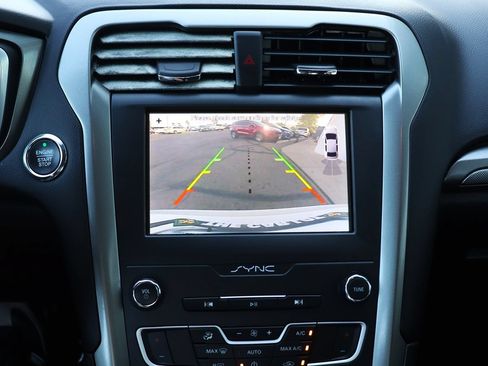 Used 2019 Ford Fusion SE FWD image 47