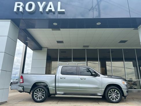 Used 2020 RAM 1500 Lone Star RWD image 1