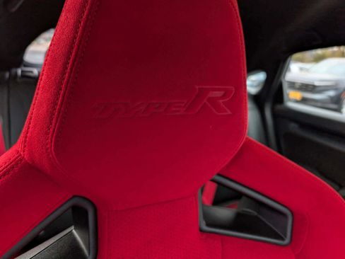 Used 2023 Honda Civic Type R image 12