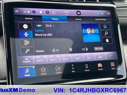 Used 2024 Jeep Grand Cherokee Limited image 35