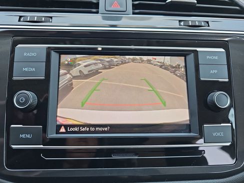 Used 2023 Volkswagen Tiguan S FWD image 23