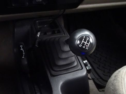 Used 2004 Jeep Wrangler SE w/ Full Face Tire & Wheel Group AWD/4WD image 23