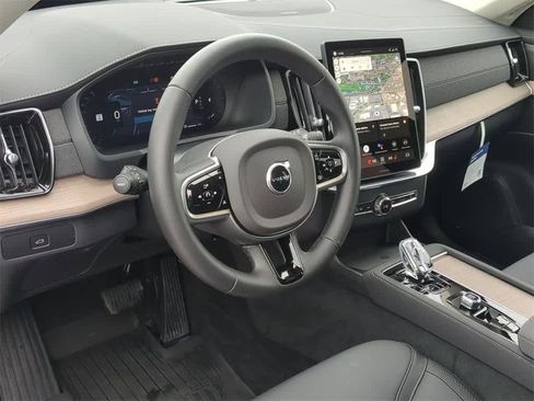 Certified 2026 Volvo XC90 B6 Plus w/ Protection Package Premier image 2