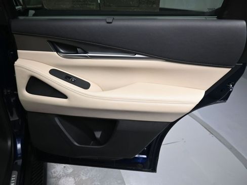 Used 2023 INFINITI QX60 Luxe w/ Cargo Package image 38