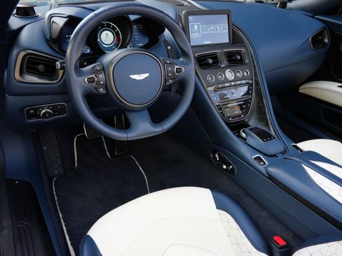 Used 2020 Aston Martin DBS Superleggera Volante RWD image 3