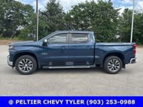 Used 2020 Chevrolet Silverado 1500 LT w/ Texas Edition image 4