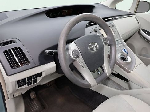 Used 2014 Toyota Prius Three image 19