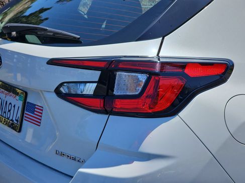 Certified 2025 Subaru Impreza 2.0i Sport AWD/4WD image 11
