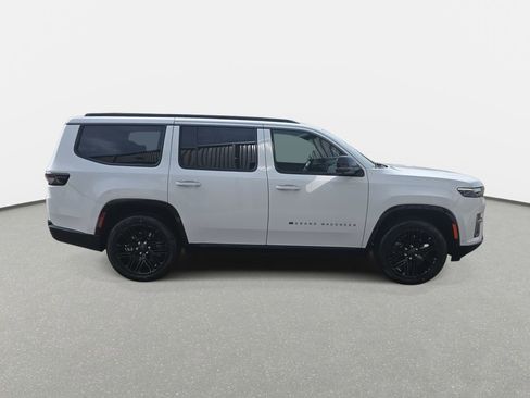 New 2026 Jeep Grand Wagoneer Limited AWD/4WD image 4