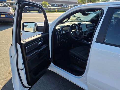 Used 2025 RAM 1500 Big Horn AWD/4WD image 40
