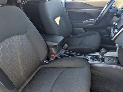 Used 2021 Mitsubishi Outlander Sport SE image 10
