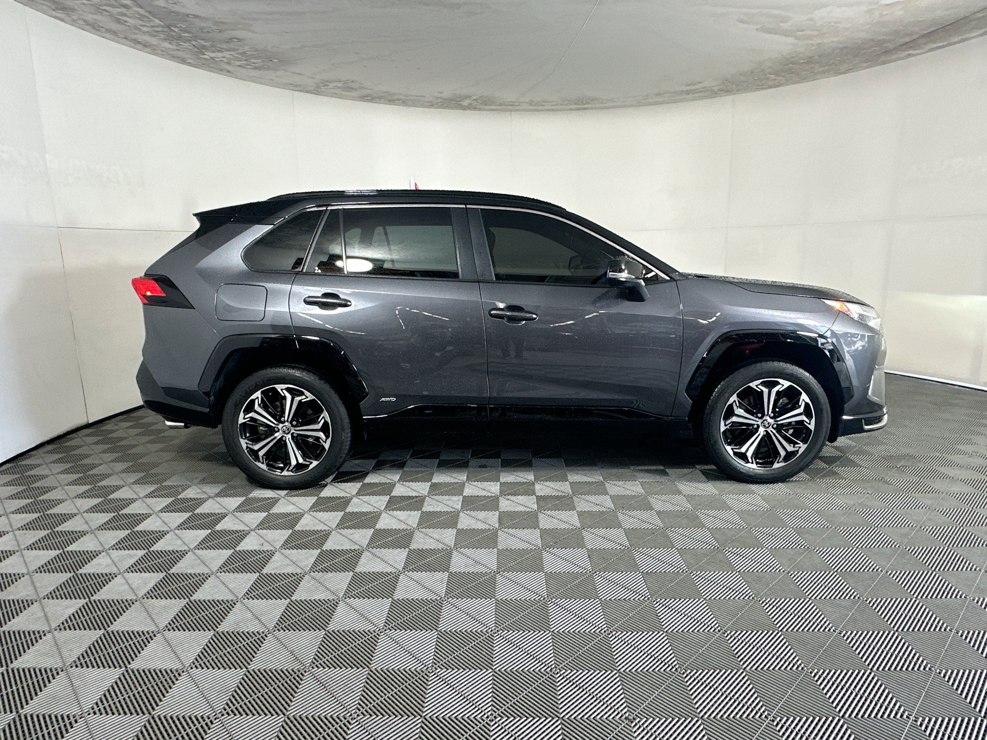 Certified 2025 Toyota RAV4 XSE w/ Weather Package AWD/4WD image 2
