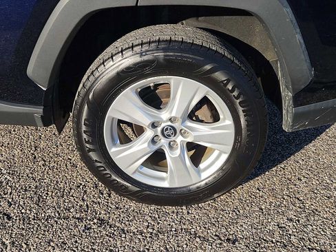 Used 2019 Toyota RAV4 XLE image 25