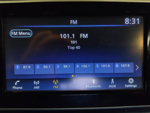 Used 2023 Nissan Versa SV FWD image 25