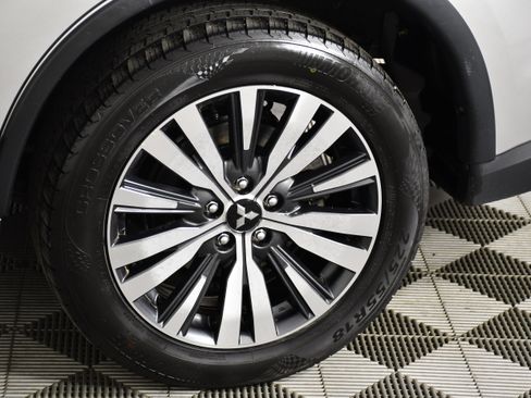 Used 2019 Mitsubishi Outlander SEL AWD/4WD image 51