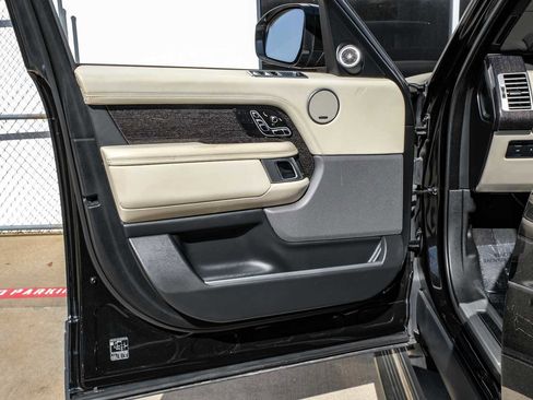 Used 2020 Land Rover Range Rover Long Wheelbase Autobiography image 40