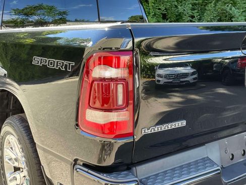 Used 2023 RAM 1500 Laramie AWD/4WD image 11